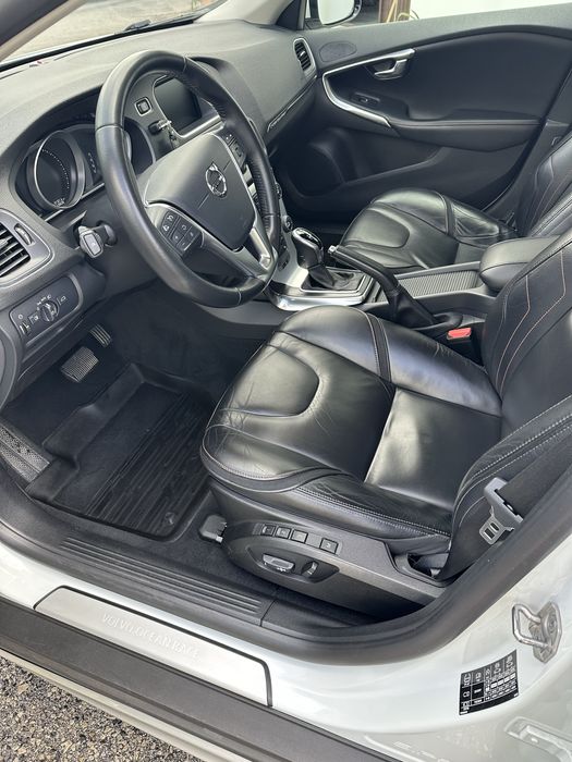 Volvo V40 Cross Country D4 Ocean Race