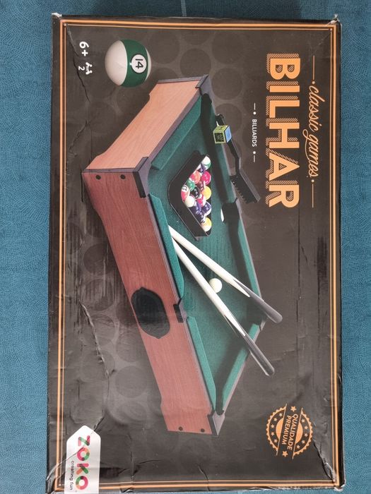 Table Billiards Game511601177453537280