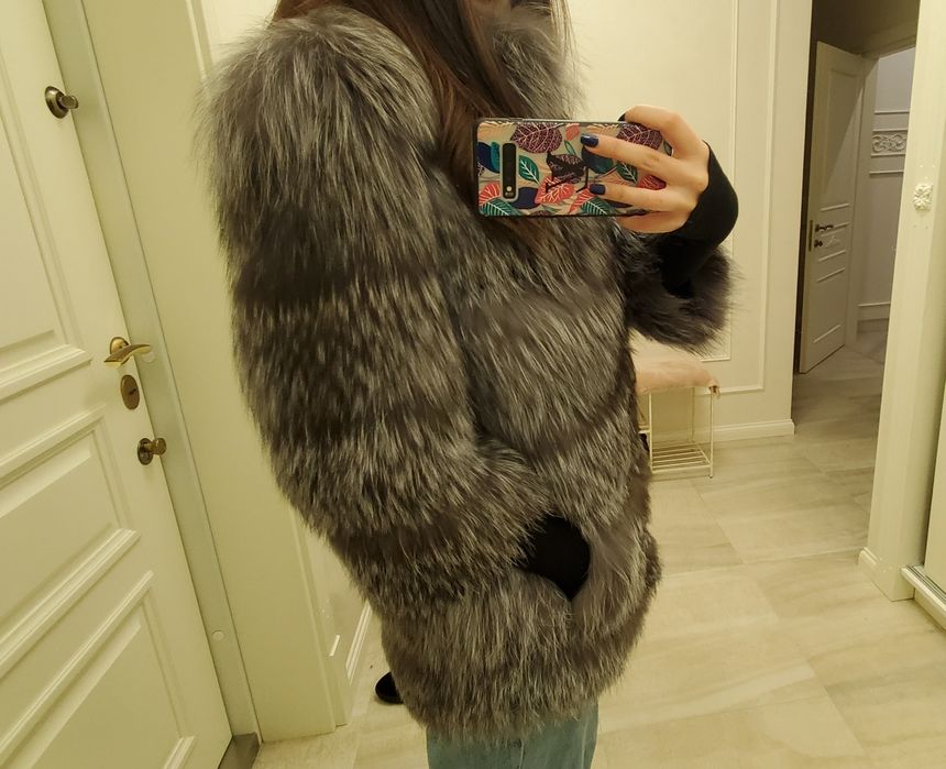 Продам шубу из чернобурки