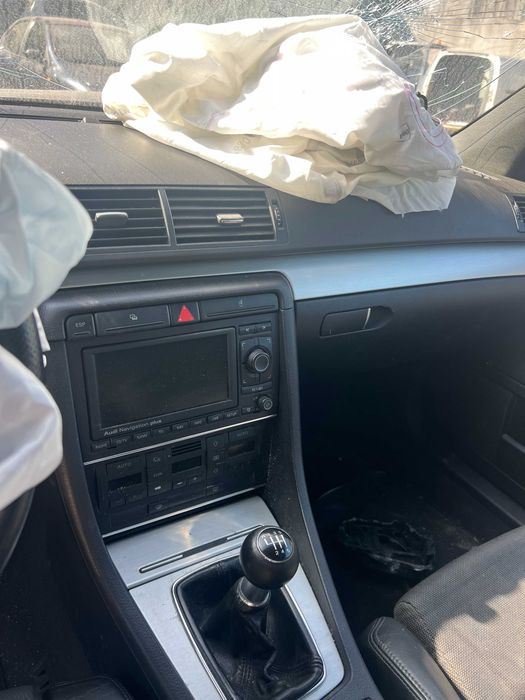 Audi A4 B7 2.0 TDI 140 cv para peças