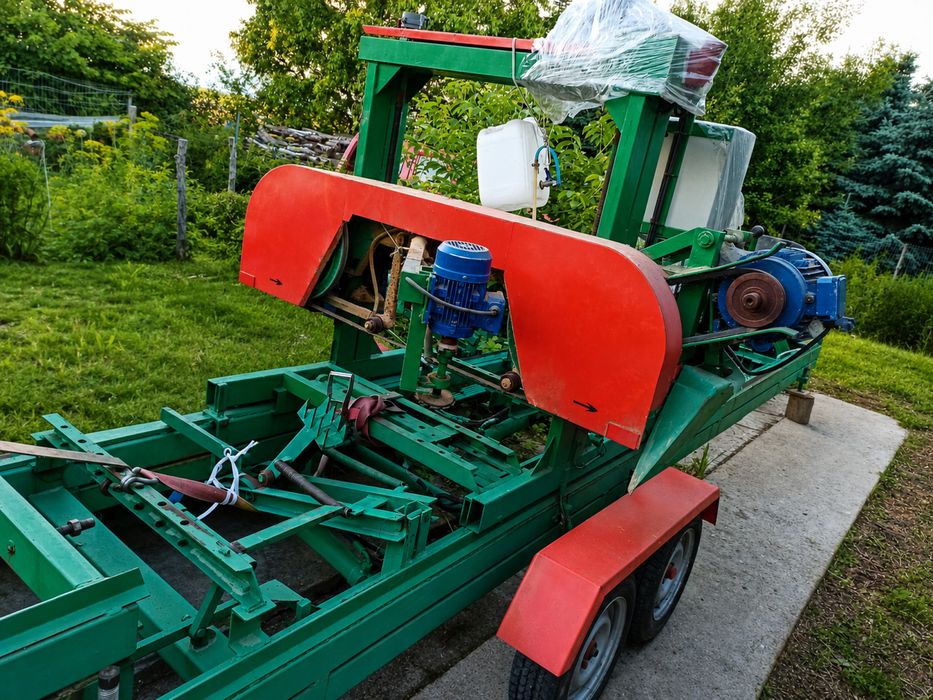 Trak taśmowy przewoźny z pełną hydrauliką + korowarka | Mobilny tartak