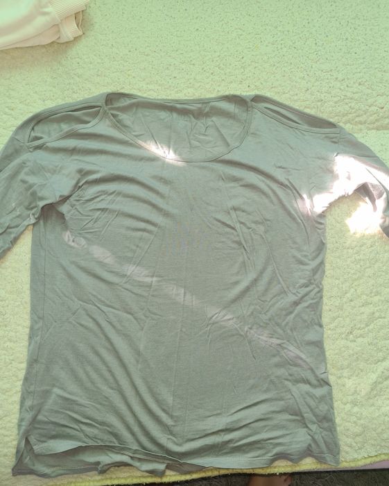 Szara bluzeczka :)