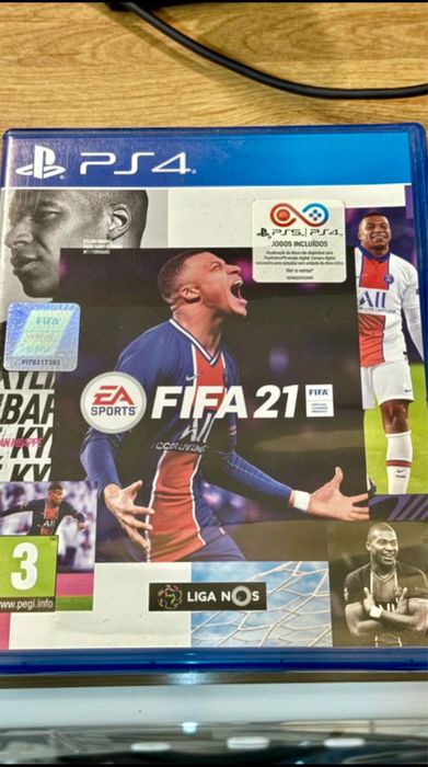 PlayStation 4 + disco 5T