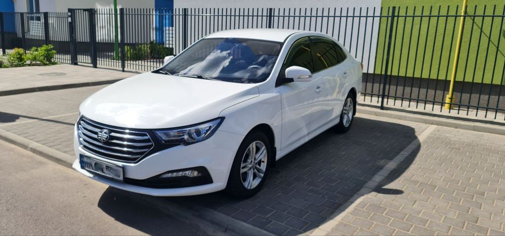 faw b30 автомобіль