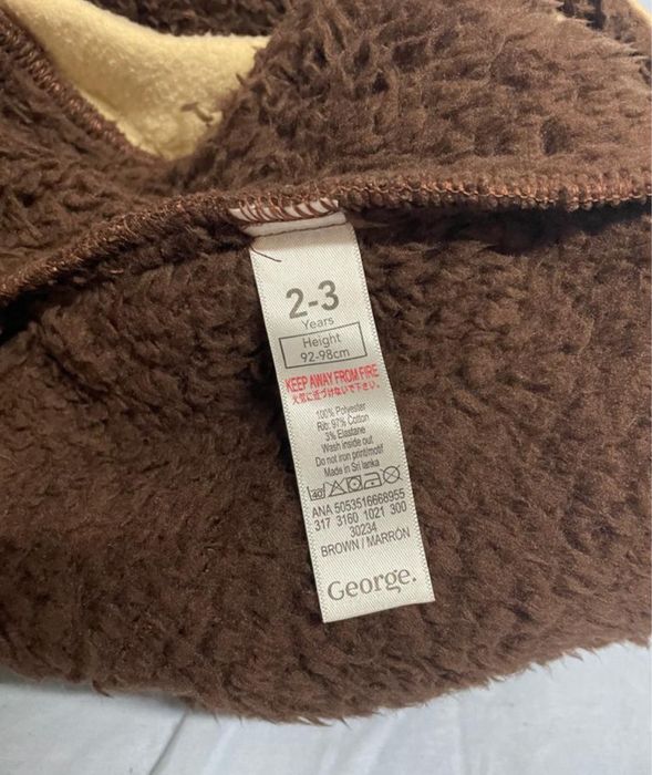 Fato de urso 2/3 anos (veste grande)