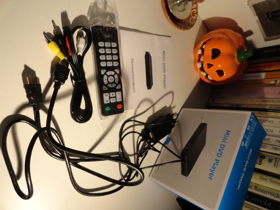 Mini DVD Player – Portable – Like New
