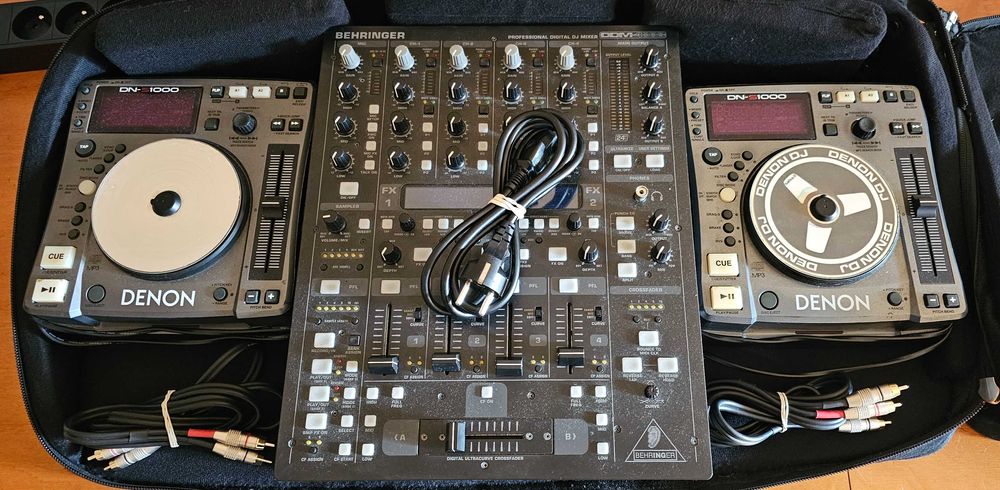 Zestaw dla Dj'a 2 cd odtwarzacze oraz mikser