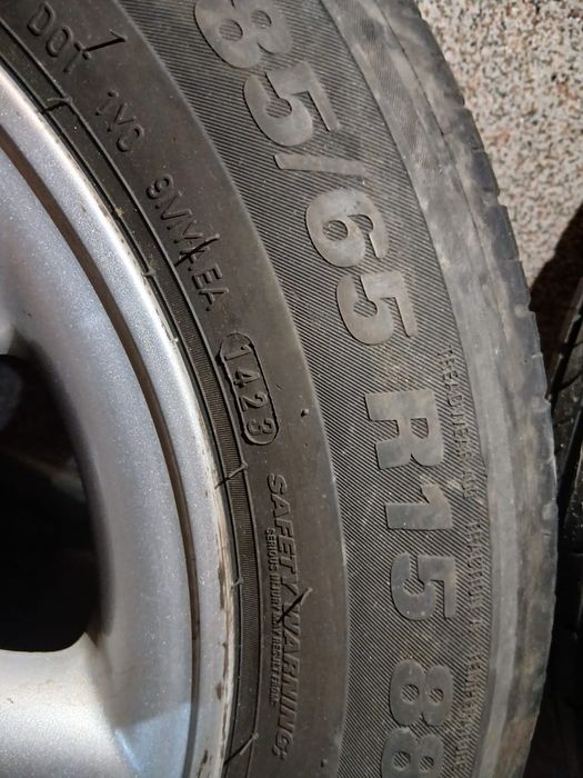 Komplet kół opony letnie Renault