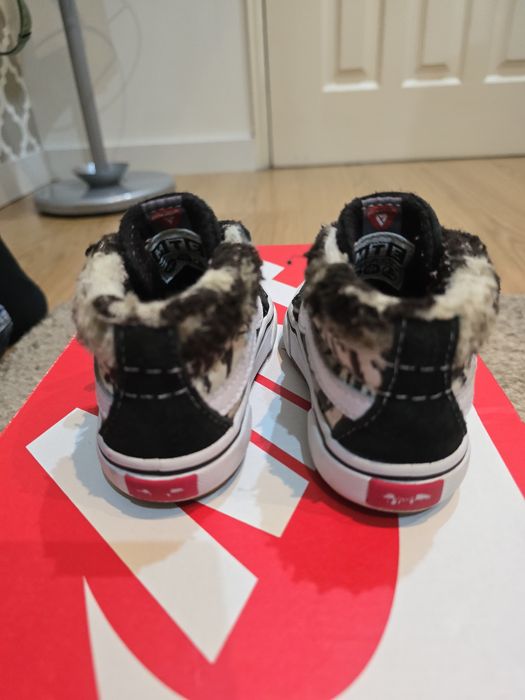 Sapatilhas Vans Skate High para criança (tamanho 21)