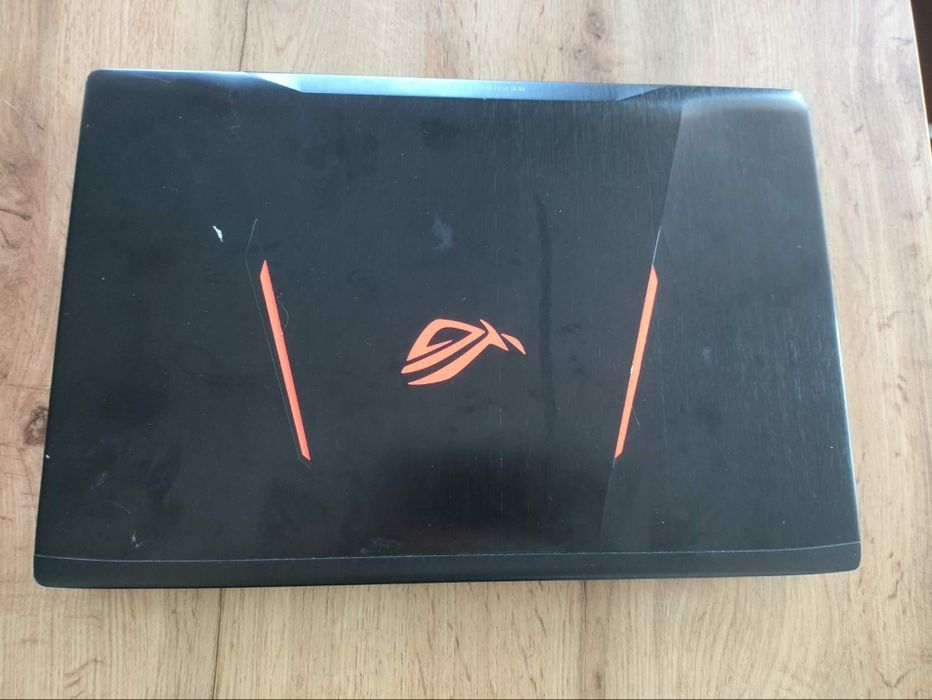 ASUS ROG GL553VD 17.3" – i5 / GTX 1050