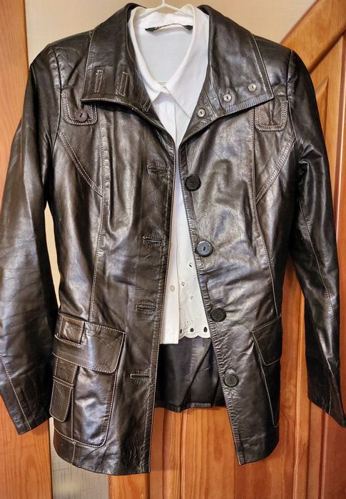 Женская кожаная куртка