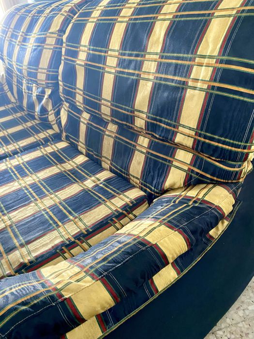 Sofá semi Novo 2 lugares