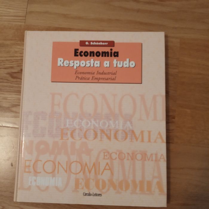 Coleção de livros "Economia - resposta a tudo" - círculo de leitores