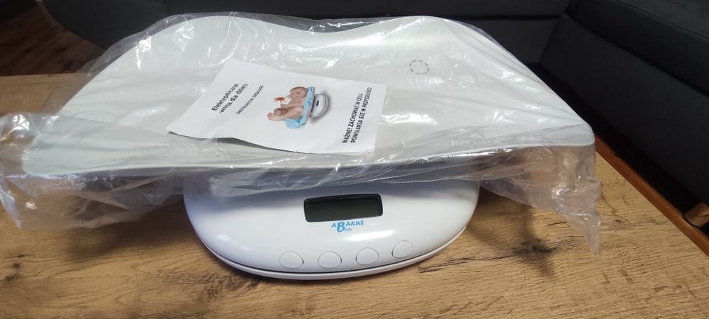 ABAKUS elektroniczna waga ze zdejmowaną tacką.