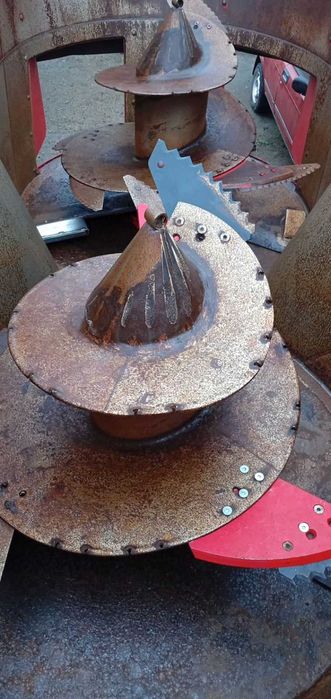 Кормозмішувач  для ВРХ Peecon Biga 19-215/230