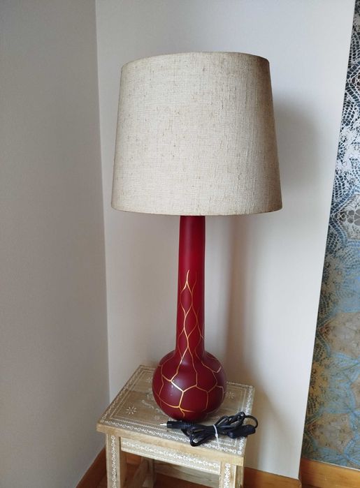 Belíssimo Candeeiro de Mesa, base em vidro