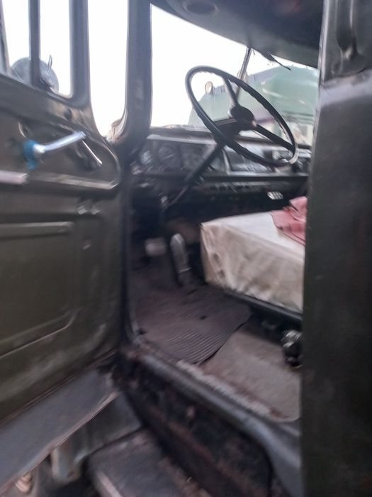 ЗІЛ 131 на повному ходу