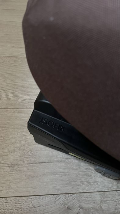 Автокрісло Maxi-Cosi MiloFix Isofix 0-18кг Earth Brown