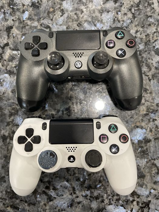 PS4 + 2 comandos