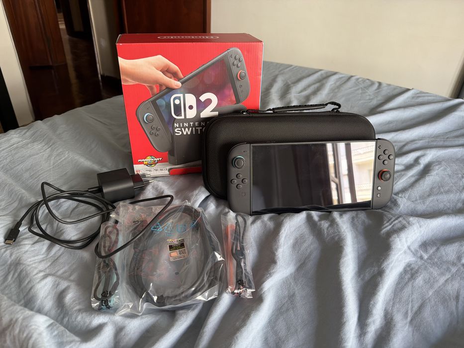 Nintendo Switch 2 + acessórios e bolsa de transporte