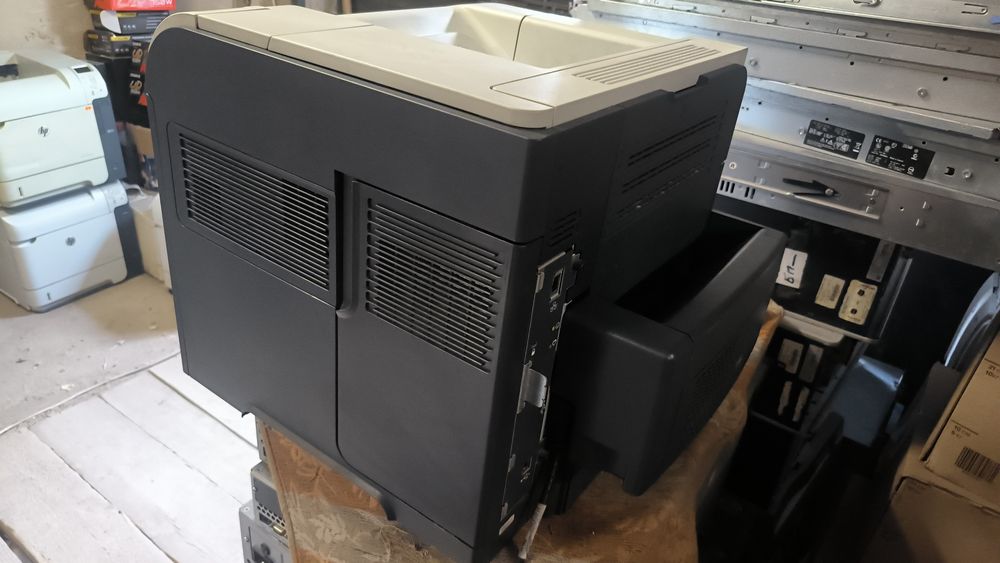 Принтер HP LaserJet 600 M601 M602