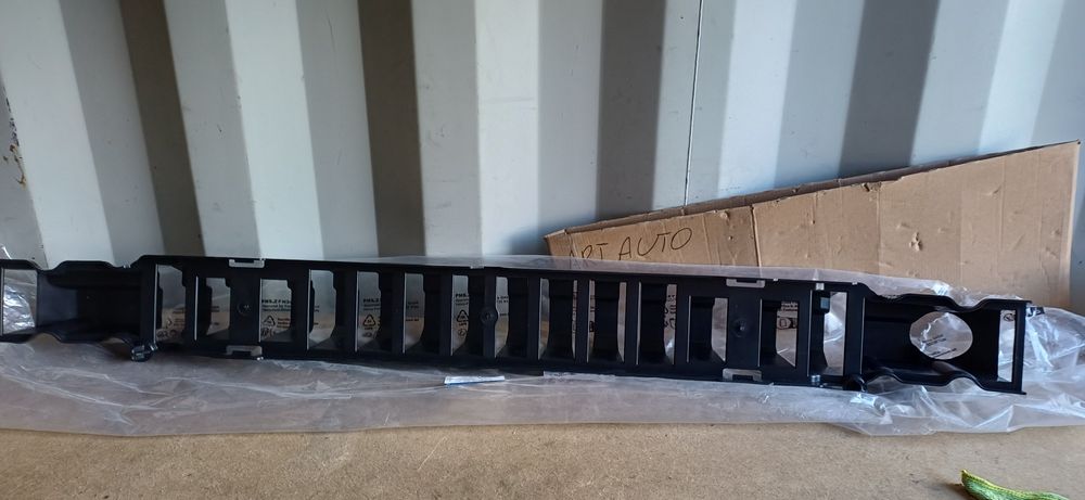 Ford Focus MK4 absorber zderzaka przód przedniego NX7B-17E898-AA NOWY OE