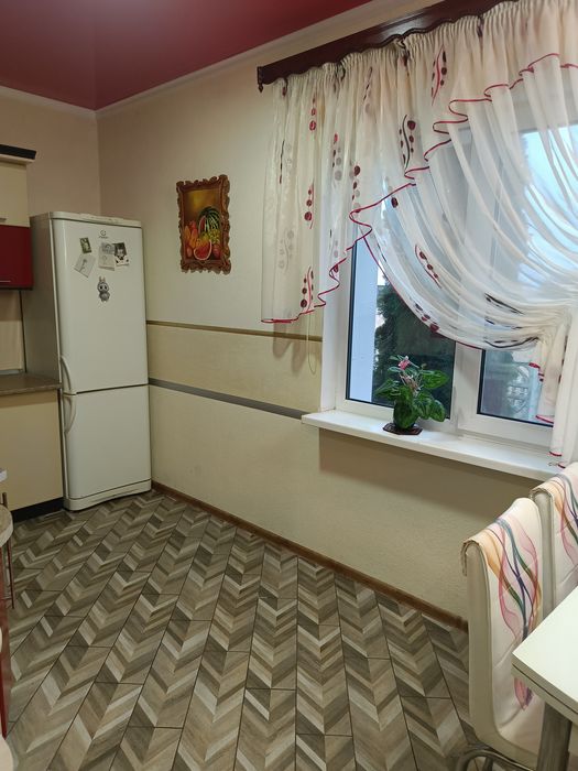 Оренда великого будинку у с. Киселівка