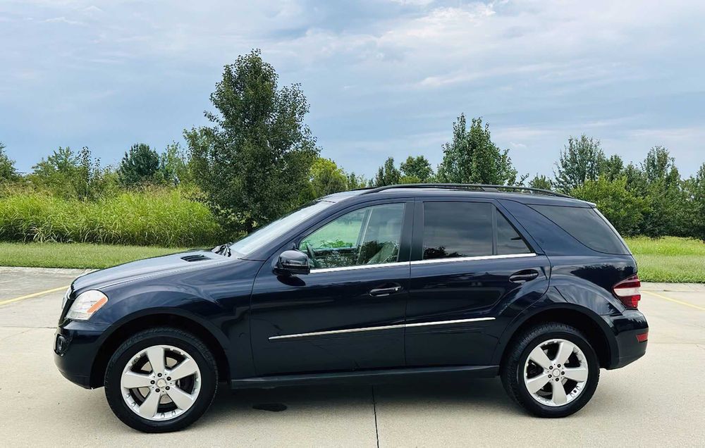 Mercedes-Benz M-Class ML 350 4MATIC      2011