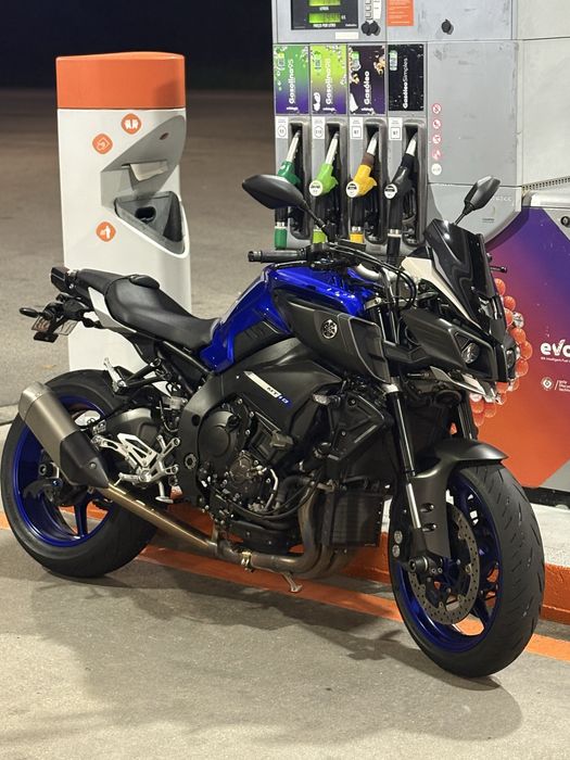 Yamaha MT-10 Race Blue