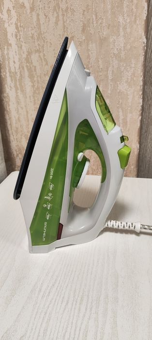 Продам утюг Grunhelm