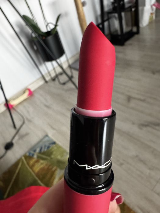 Pomadka Mac MAC Powder Kiss