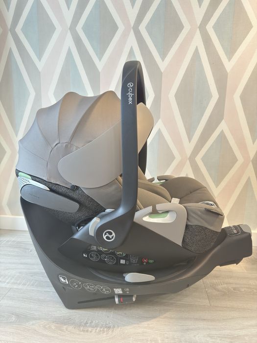 Автокрісло Cybex cloud T