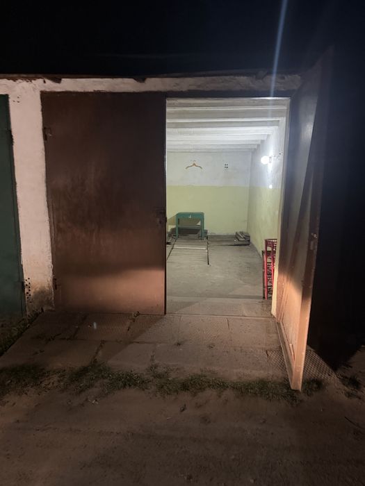 Garaz murowany Leśna