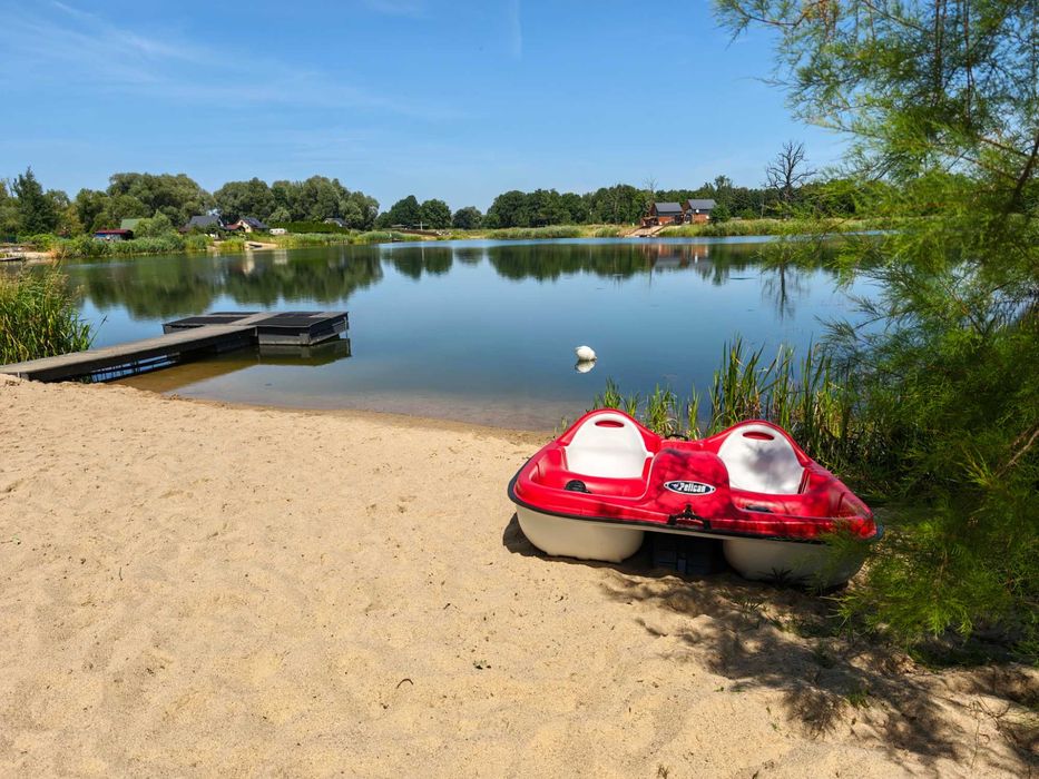 Domek nad jeziorem Spalona | Prywatna plaża, jacuzzi, pomost, kajaki, rowerek wodny