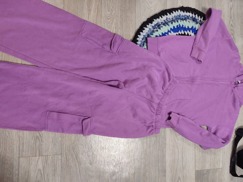 Костюм спортивний на дівчинку