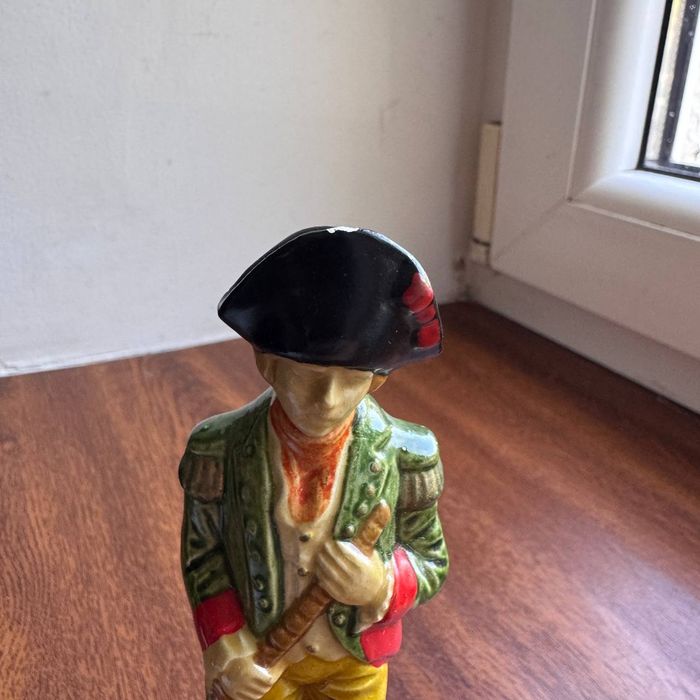 Figurka porcelanowa Żołnierz Francuski