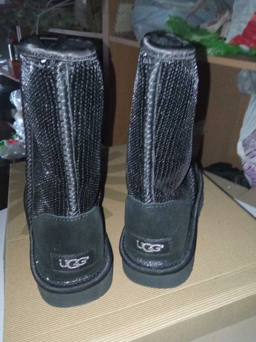 Угги черные с пайетками Ugg Classic short black 37