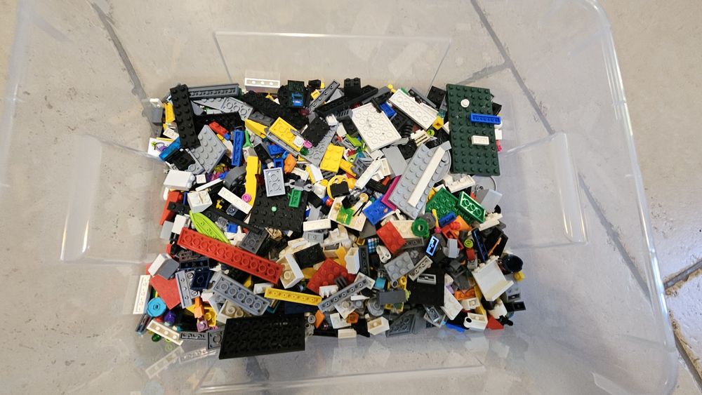 Oryginalne klocki Lego mix ( dużo kół od samochodu)