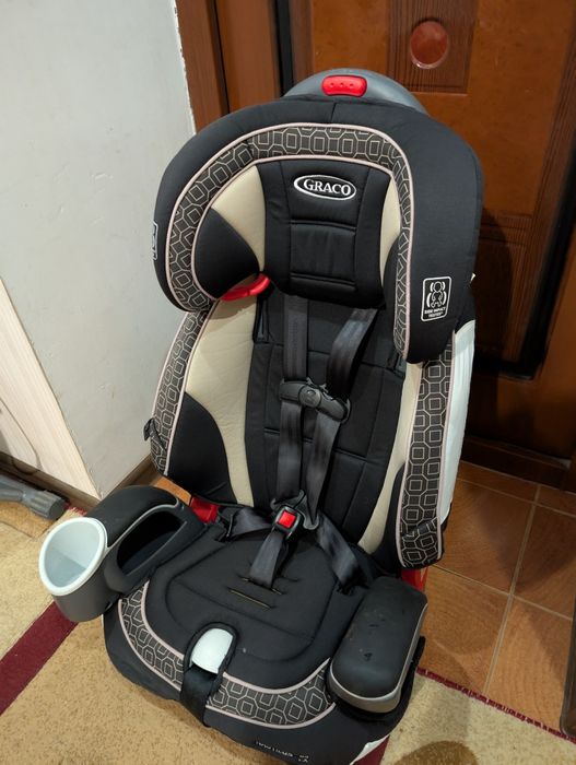 Продам детское кресло GRACO Nautilus 65 LX