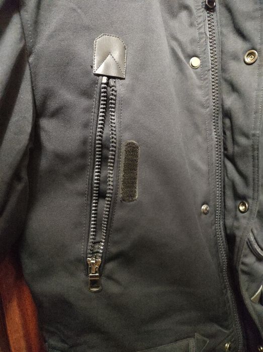 Зимова куртка чоловіча