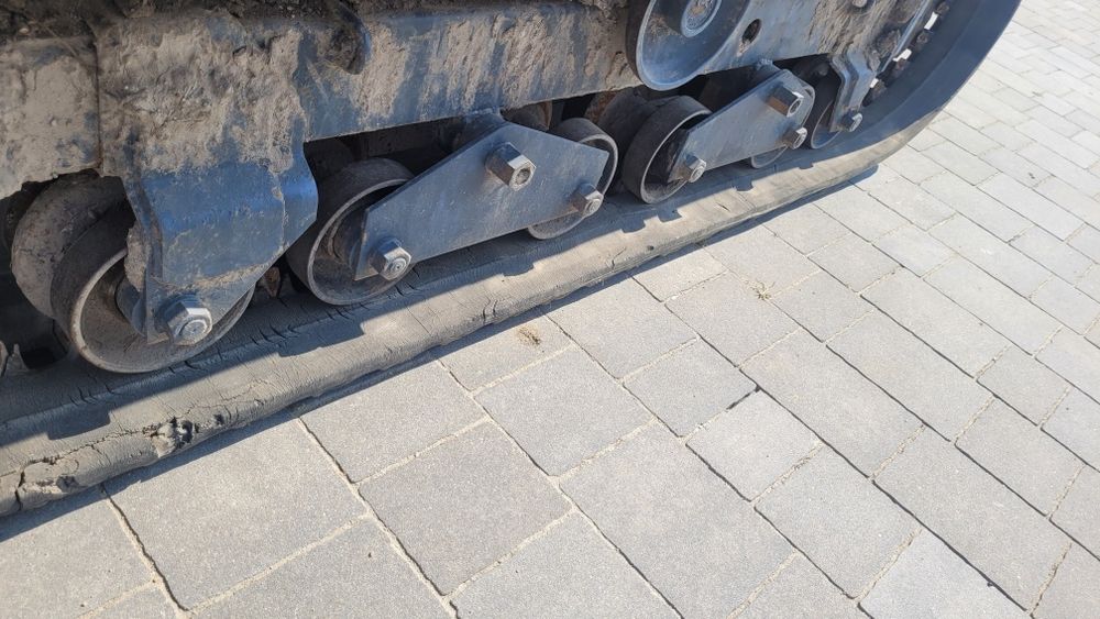 Yanmar C30R wozidło gąsienicowe