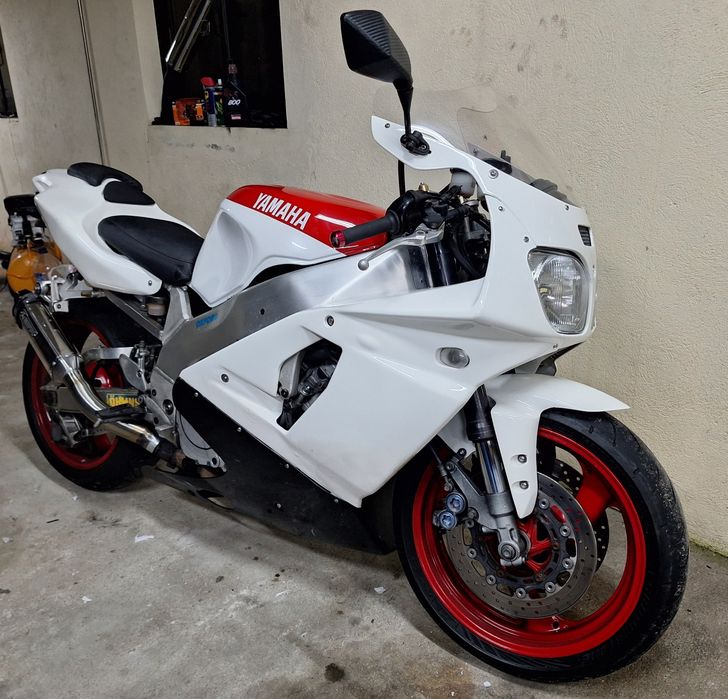 Yamaha YZF 750R impecavel