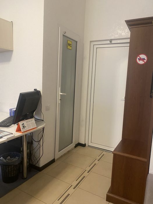 Здається в оренду кабінет з окремим входом