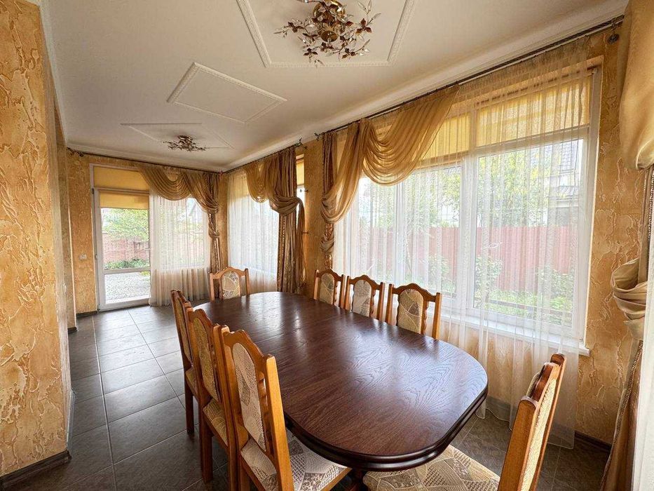 Продається Просторий Будинок з ремонтом, меблями