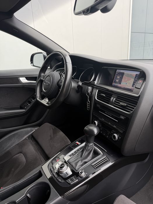 Audi A5 3X S-line 2.0 tdi 190 cv (Trato de crédito)
