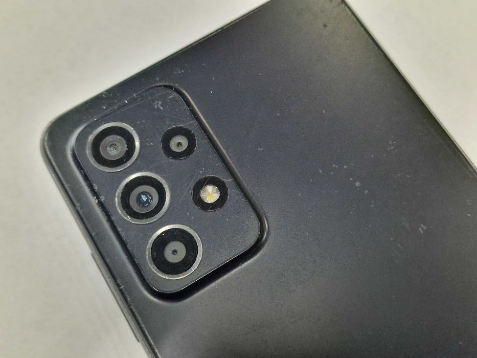 Samsung Galaxy A52s 5G D/S/ 6GB/ 128GB/ Awesome Black/ Grade C + łado