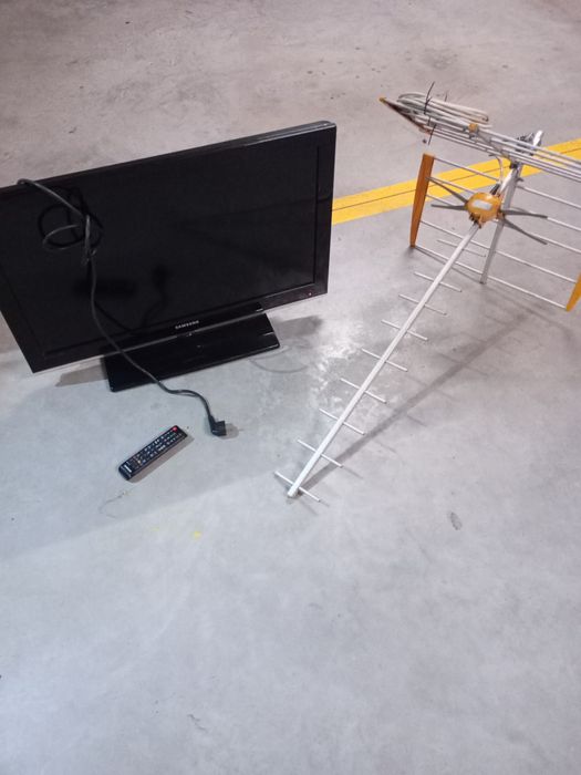 Telewizor Samsung 32/pilot/antena