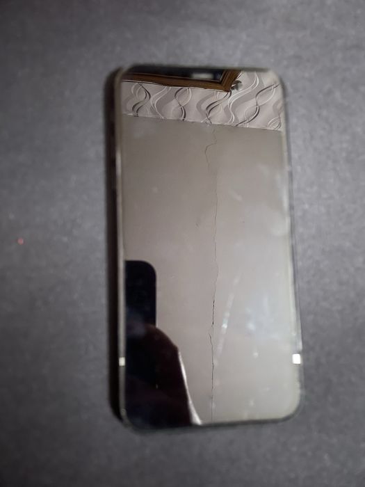 Продам iPhone XR обʼєм памʼяті  64GB