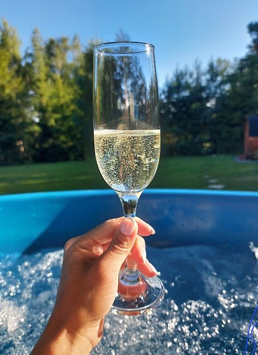 JACUZZI SAUNA W CENIE POBYTU   dom na wyłączność KASZUBY jezior