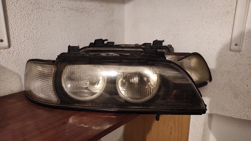 Ótica direita BMW E39